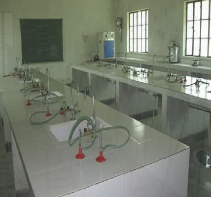 Chandra Shekhar Singh College of Pharmacy Allahabad Labs and Library photo 3