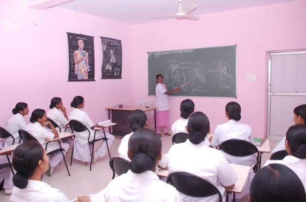Giriraj Nursing School Pune Facility photo 4