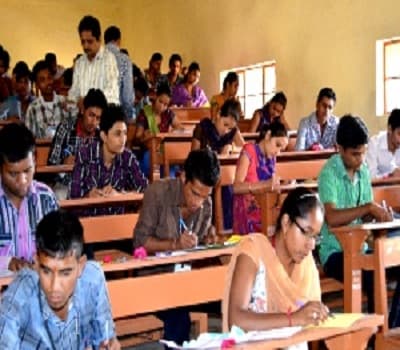 Bhavan's Shri IL Pandya Arts Sci & Jashodabahen Shah Commerce College Kheda Infrastructure photo 1