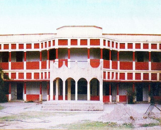 Mathura College of Law Mirzapur Building photo 1