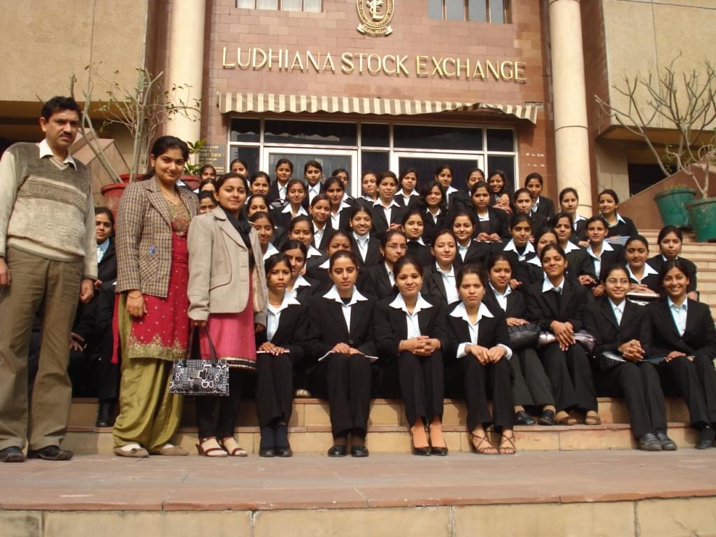 Master Tara Singh Memorial College for Women Ludhiana College Images photo 4