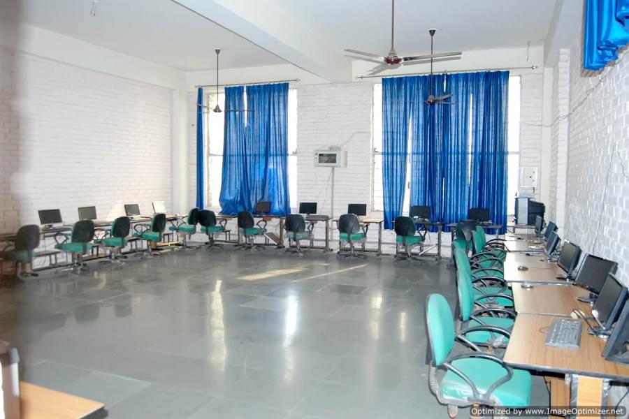 First India School of Business Gurgaon Infrastructure photo 2