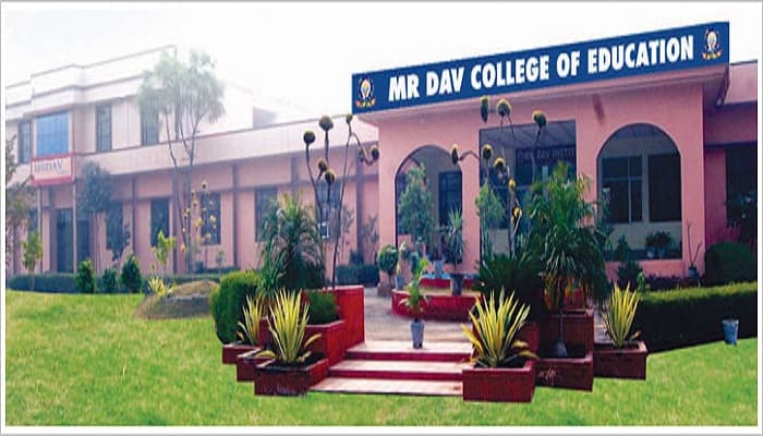 MR DAV College of Education Rohtak Academic Building photo 1