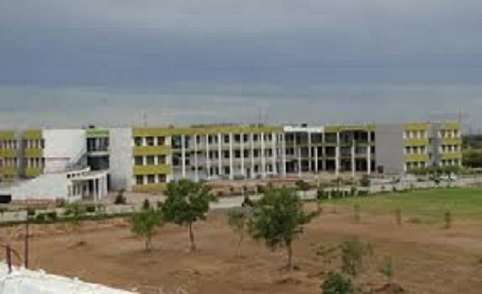 Growmore Group of Institutions Himmatnagar Infrastructure photo 2