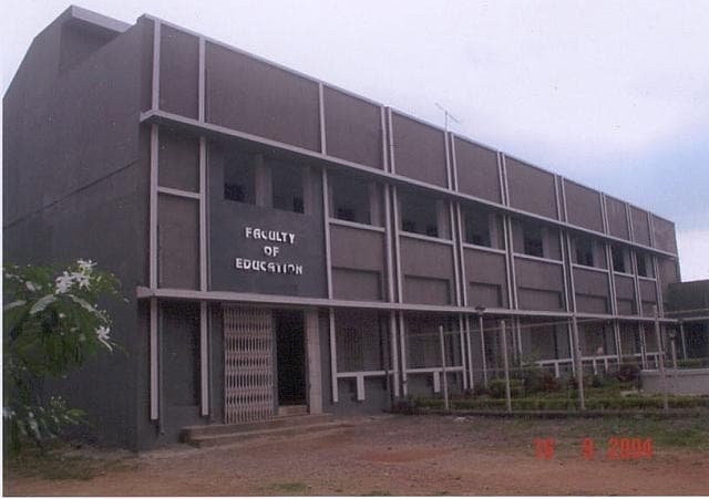 Kalyan Post Graduate College Durg Academic Building photo 1