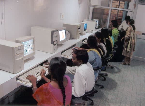 Kalyan Post Graduate College Durg Labs and Library photo 3