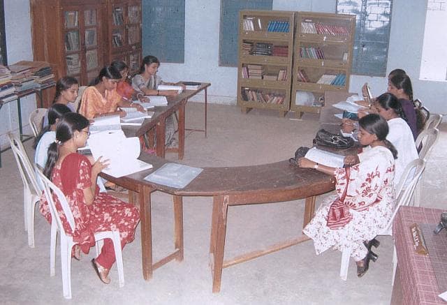 Kalyan Post Graduate College Durg Labs and Library photo 4