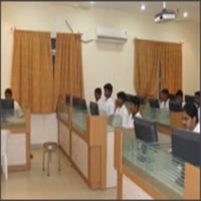 Narayana Pharmacy College Nellore Labs and Library photo 5