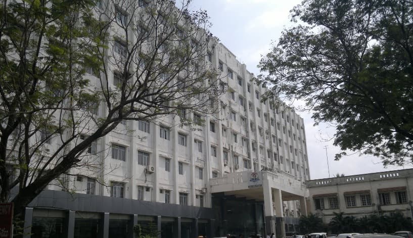 Narayana Medical College and Hospital Nellore Academic Building photo 1