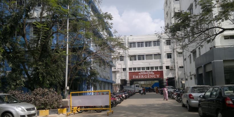 Narayana Medical College and Hospital Nellore Academic Building photo 2