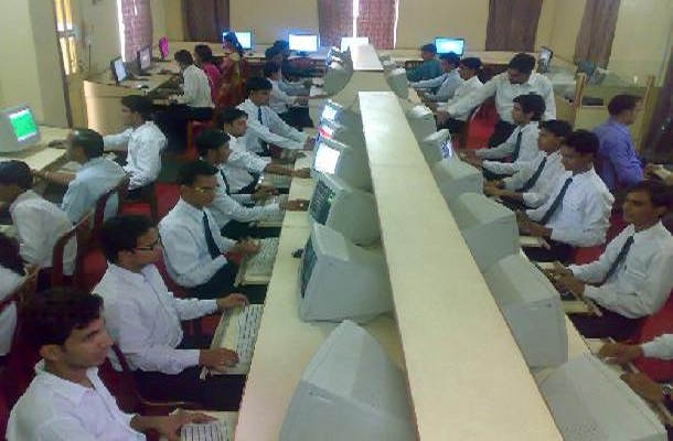 Seth Gyaniram Bansidhar Podar College Jhunjhunu Campus photo 1