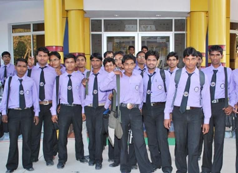 Madhu Vachaspati Institute of Engineering & Technology Kaushambi College Images photo 2