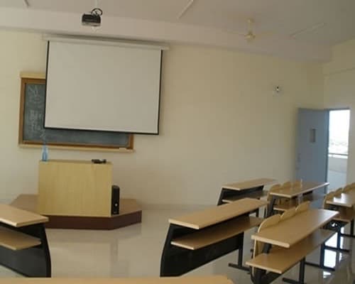 Magarpatta City Institute of Management and Technology Pune Classroom photo 1