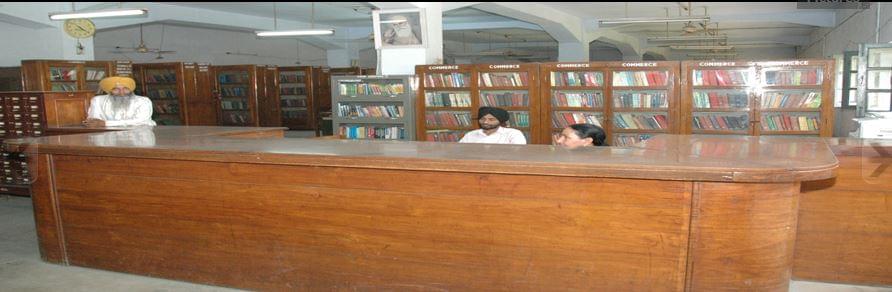 SCD Government College Ludhiana Academic Building photo 3