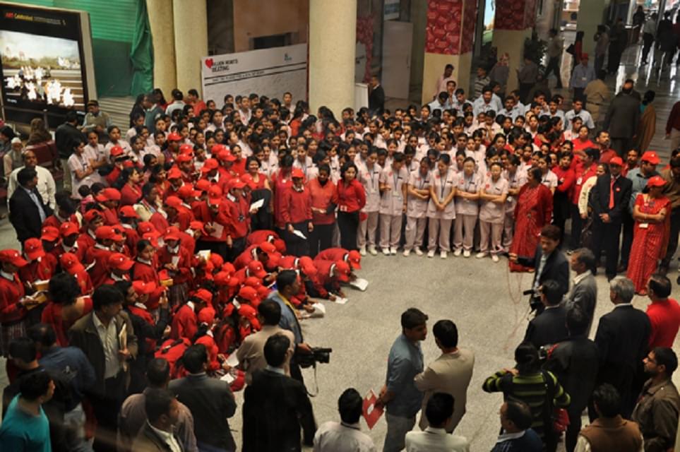 Apollo School of Nursing New Delhi College Images photo 2