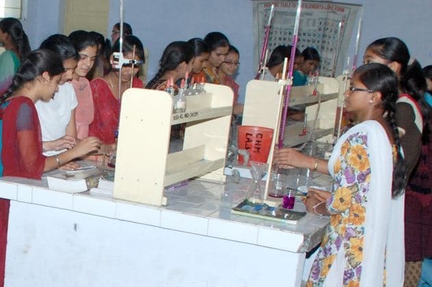 Babbar Akali Memorial Khalsa College Hoshiarpur Labs photo 2