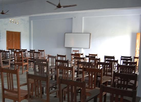 Pandit Chintamani Smarak Shikshan Sansthan Pratapgarh Classroom photo 1