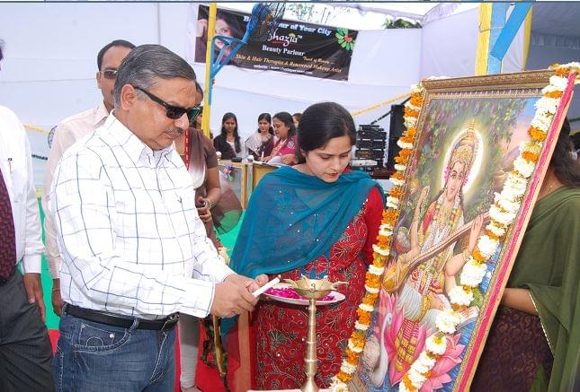 SD College of Management Studies Muzaffarnagar Festival photo 6