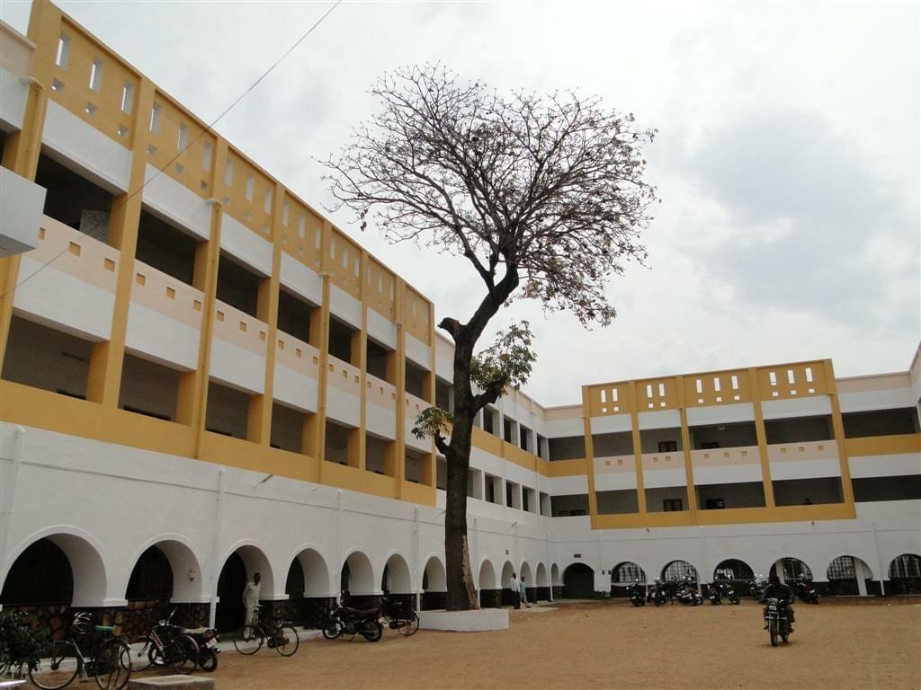 Natwarlal Maniklal Dalal College of Arts Commerce Law and Management Gondiya Campus photo 1