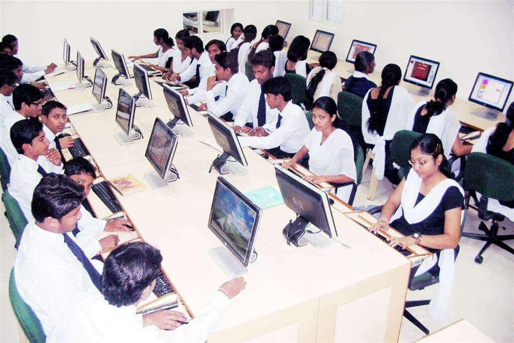 Natwarlal Maniklal Dalal College of Arts Commerce Law and Management Gondiya Infrastructure photo 1