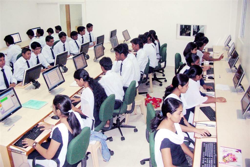 Natwarlal Maniklal Dalal College of Arts Commerce Law and Management Gondiya Infrastructure photo 2