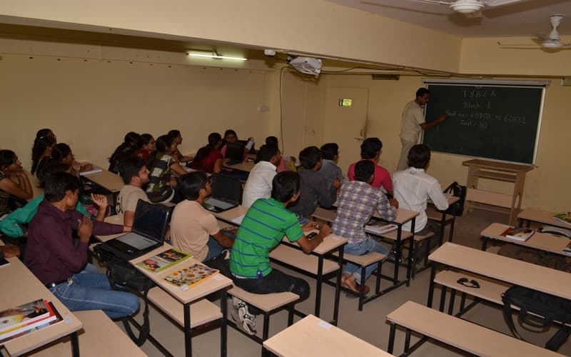 Vidyasagar Infotech College Jamnagar Classroom photo 4