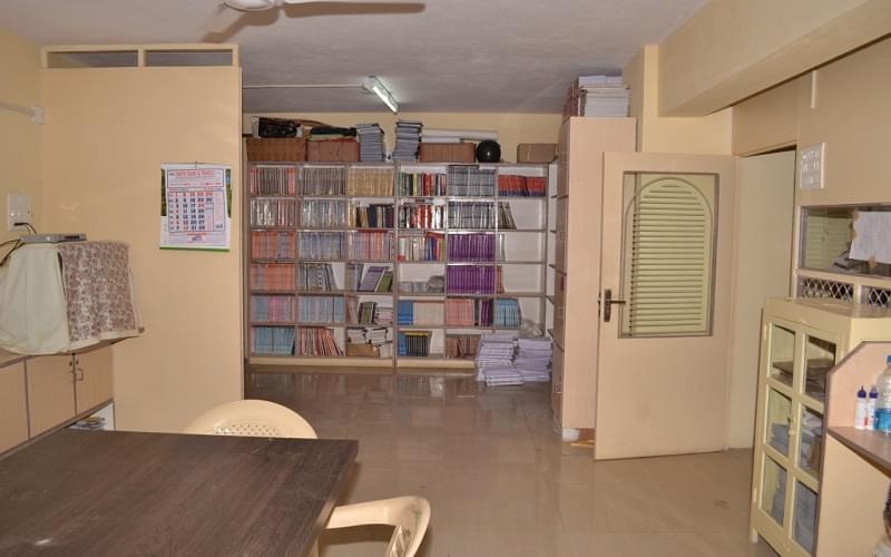 Vidyasagar Infotech College Jamnagar Labs and Library photo 4