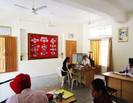 Sri Guru Angad College of Education Amritsar Academic Building photo 2