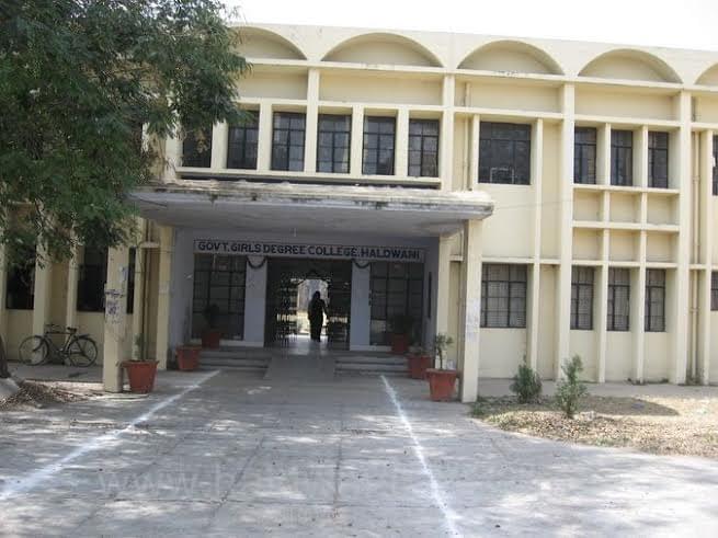 Government Girl's Degree College Nainital Building photo 1