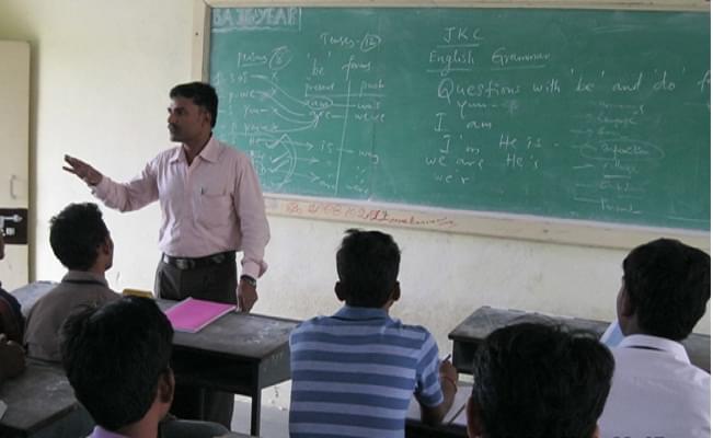 SKNR Degree College Karimnagar Classroom photo 1