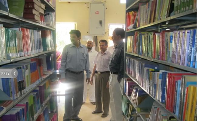 SKNR Degree College Karimnagar Library photo 1