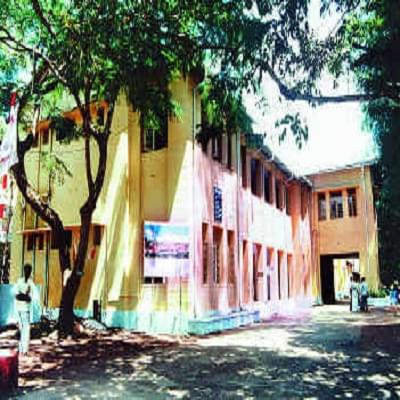 Government Brennen College Dharmadam Thalasery Academic Building photo 2