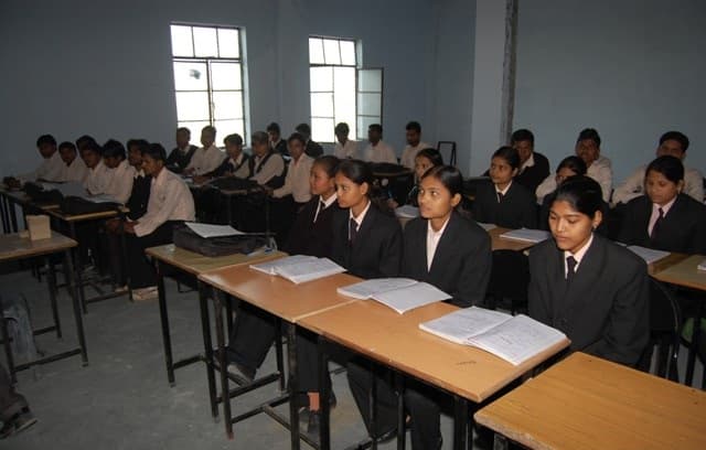 SRLT Group of Institutions Etawah campus photo 2