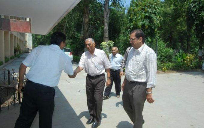 Shri I.V. Patel College of Commerce Nadiad Infrastructure photo 1