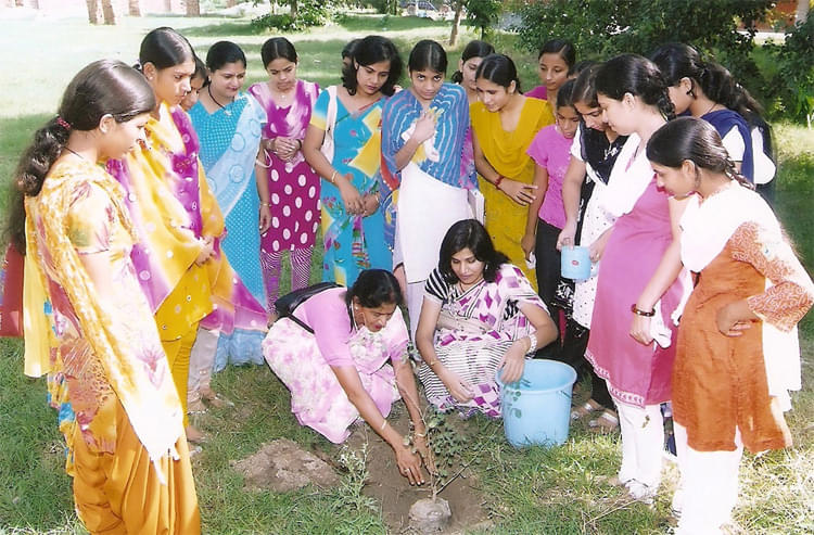 Hindu Kanya Mahavidyala Jind Campus photo 2