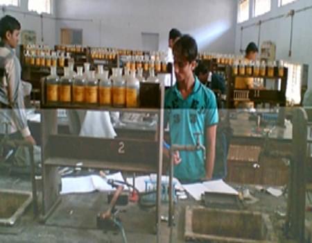 J and J College of Science Nadiad Academic Building photo 2