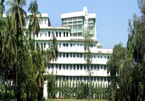 ISI Kolkata Academic Building photo 1
