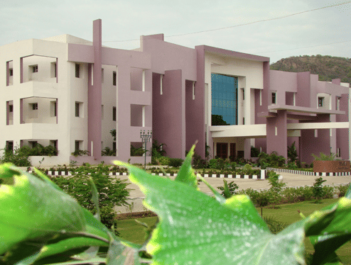 Nimra College of Pharmacy Krishna Academic Building photo 2