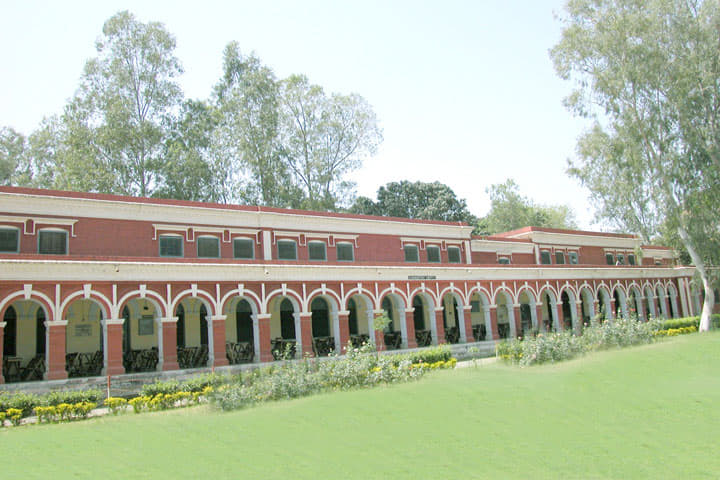 Nawab Jassa Singh Ahluwalia Government College Kapurthala Academic Building photo 1
