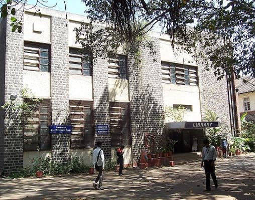 Gokhale Education Society's HPT Arts and RYK Science College Nashik Academic Building photo 5