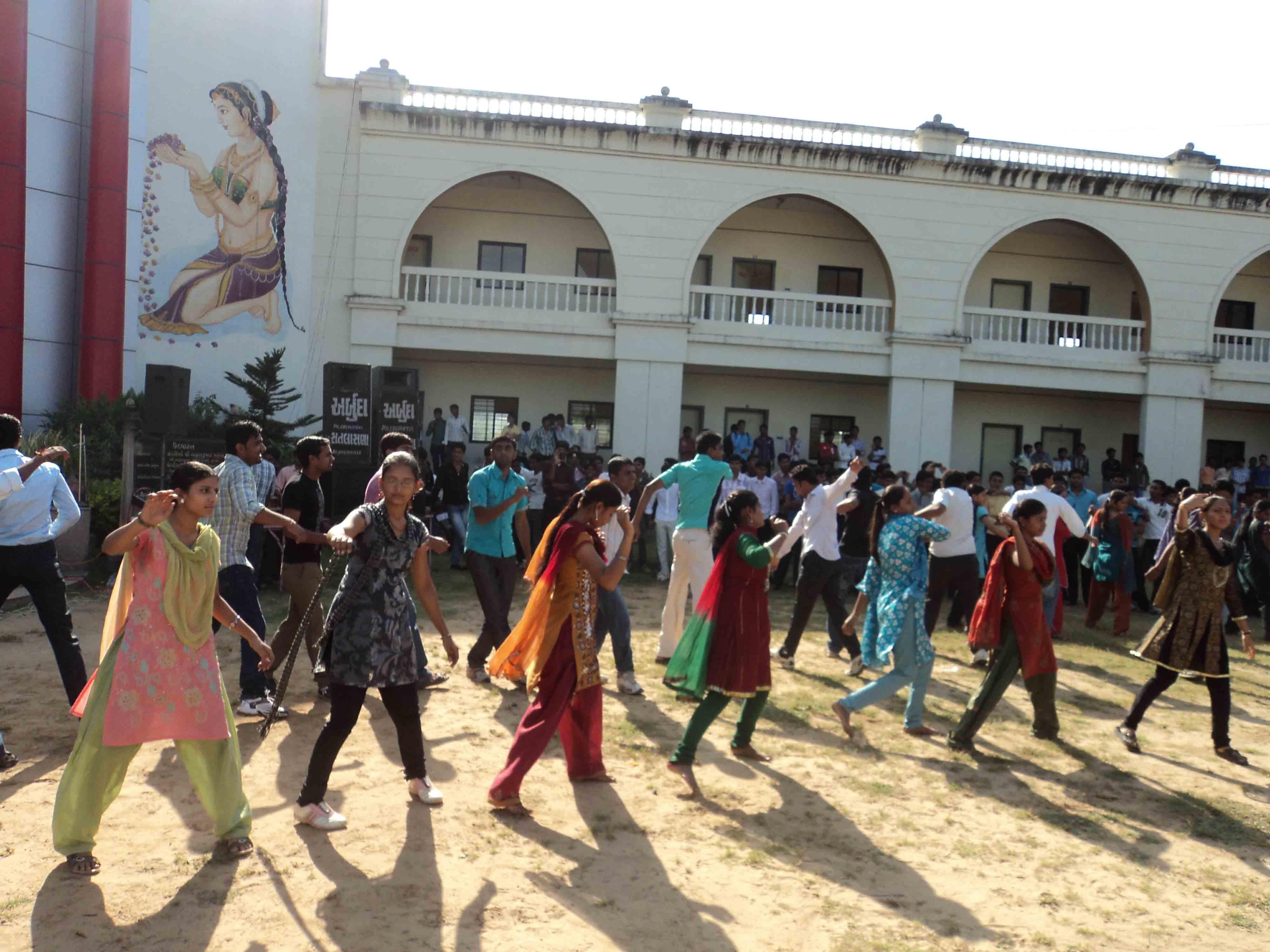 Smt RM Prajapati Arts College Mehsana Infrastructure photo 6