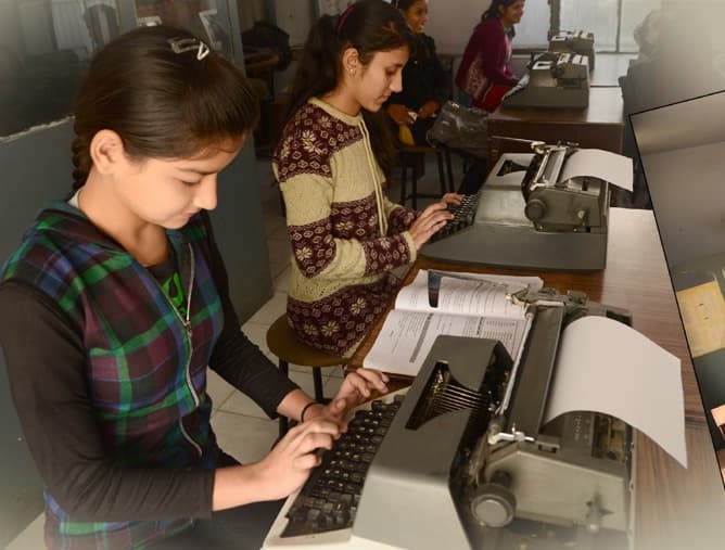 PCM SD College for Women Jalandhar Labs and Library photo 3