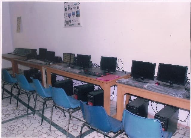 Pt. Raj Narayan Mishra Degree College Rae Bareli Infrastructure photo 2