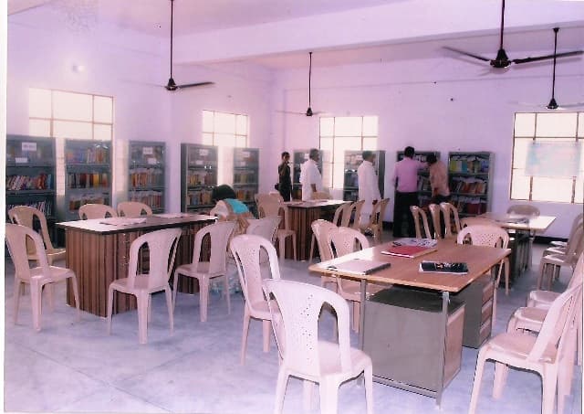 Pt. Raj Narayan Mishra Degree College Rae Bareli Infrastructure photo 4