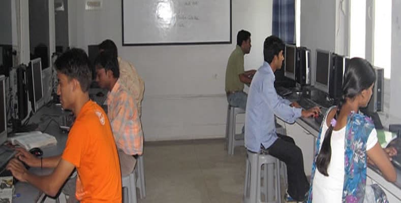 PNG Government PG College Nainital Lab and Library photo 1