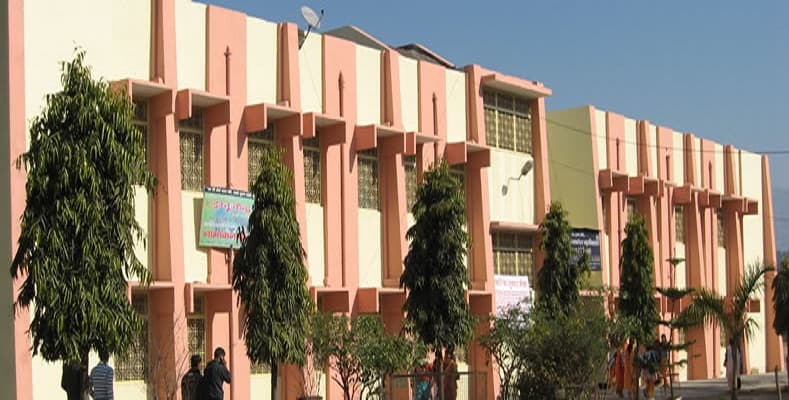 PNG Government PG College Nainital Academic Building photo 1
