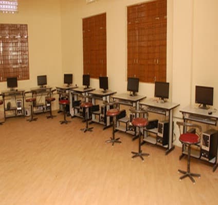 RBS Mahavidyalaya Allahabad Academic Building and Lab photo 4