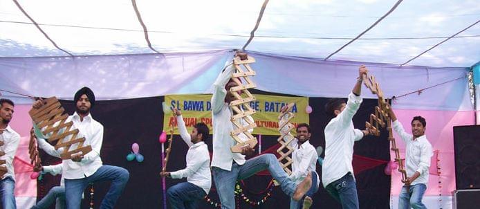 SL Bawa DAV College Batala Extra Curriculars photo 4