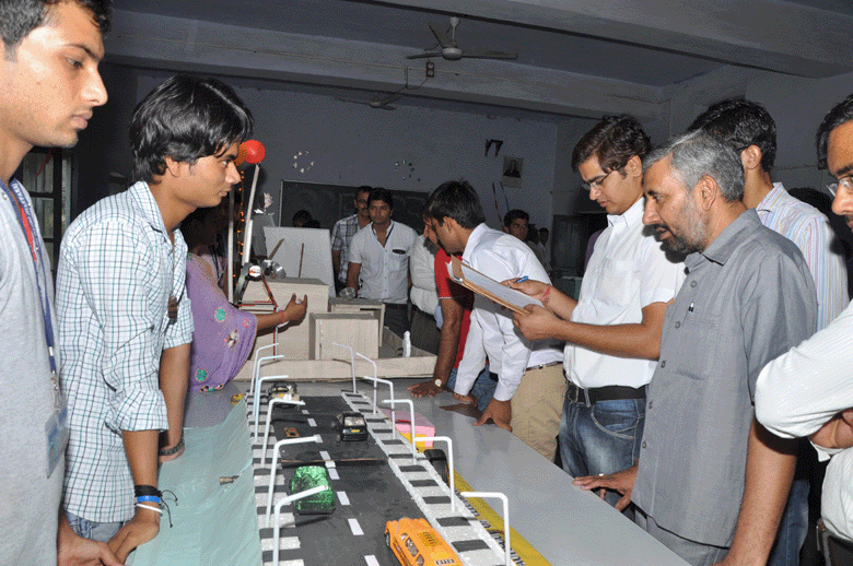 Janta Vidya Mandir Ganpat Rai Rasiwasia College Bhiwani Extra Curriculars photo 4