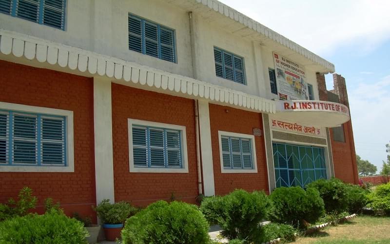 RJ Institute of Higher Education Bulandshahr Academic Building photo 3